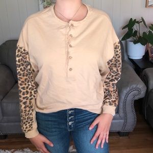 Cheetah pullover